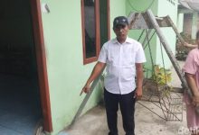 Photo of Bayi Dibalut Seragam SMA Ditemukan Warga Asahan di Teras Rumah