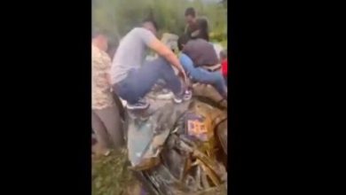 Photo of 2 Tewas 5 Luka Berat, Minibus Ringsek Ditabrak Truk CPO di Tapsel