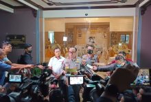 Photo of Buntut Tragedi Stadion Kanjuruhan, Kapolres Malang dan 9 Komandan Brimob Dicopot