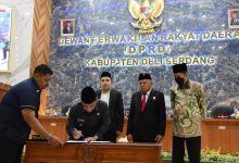 Photo of DPRD Deli Serdang Akhirnya Setujui Ranperda Bantuan Hukum Masyarakat Miskin dan Perubahan RPJMD