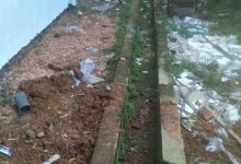 Photo of Rehab Gedung SMPN I Gunung Meriah Berantakan Ditinggal Pekerja