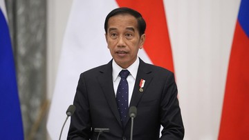 Photo of Jokowi Perintahkan PSSI Stop Liga 1 Sampai Evaluasi Dilakukan