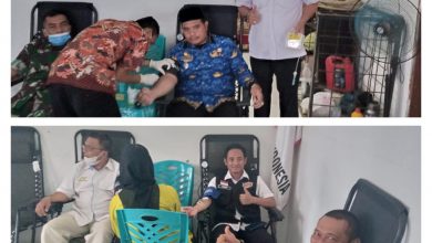 Photo of Hari Pahlawan,  Camat Galang Bersama Manager PTPN III Kebun Sei Putih Donor Darah di Markas PMI