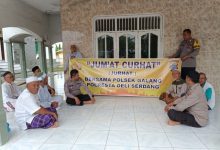 Photo of Program “Jumat Curhat” Polri, Polsek Galang Dengarkan Keluhan Warga