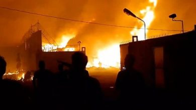 Photo of Pabrik Pengolahan Karet di Asahan Terbakar, Kobaran Api yang Besar Bikin Warga Panik