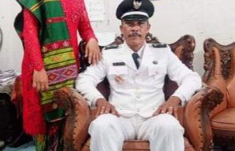 Photo of Nasib Kades Pardamean Dirapatkan Malam-malam di Kantor Bupati Deli Serdang