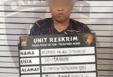 Photo of Hina Istri Teman, Simanjuntak Tewas Dilempar Batu
