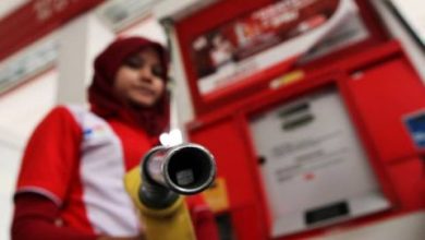 Photo of Polisi Tangkap 3 Pencuri Solar dari Pipa Pertamina di Belawan