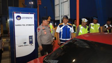 Photo of Hari Kedua Tahun Baru 2023, Kapolda Sumut Tinjau Tol Sinaksak-Dolok Merawan