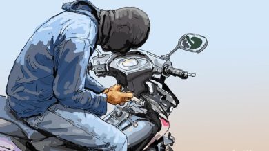 Photo of Terekam CCTV, 5 Remaja Bawa Celurit Hendak Curi Motor Jamaah Masjid