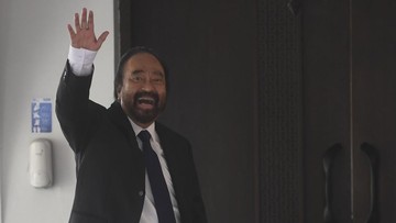 Photo of Surya Paloh Mendadak Dipanggil Jokowi ke Istana Kamis Sore