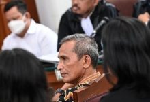 Photo of Ayah Brigadir J: Putri Candrawathi Menangis untuk Tutupi Kebohongan