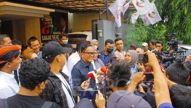 Photo of FX Rudy Anggap Immanuel Ebenezer Cari Sensasi Bubarkan Ganjar Pranowo Mania