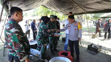 Photo of Kapolda Sumut Bersama Pangdam l/BB Cek Dapur Umum untuk Konsumsi Personel PAM F1 Powerboat
