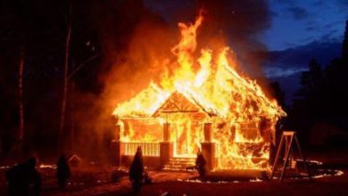 Photo of Teror Pembunuhan di Medan, Rumah Dibakar OTK Jam 2 Pagi