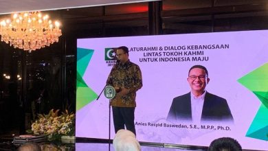 Photo of Anies Sebut Ada Menko Terang-terangan Mau Ubah Konstitusi: Ini Harus Dilawan