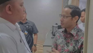 Photo of Kadisdik Deli Serdang dan Mendikbud Ristek Bertemu di Bandara Kualanamu