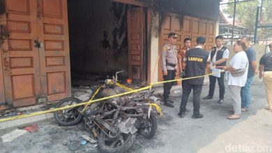 Photo of Kebakaran Kios Pertalite di Hamparan Perak, Korban Tewas Jadi 2 Orang