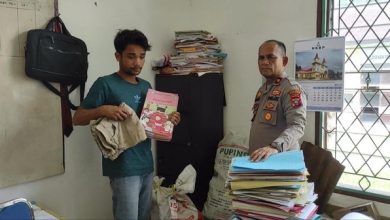 Photo of Demi Bisa Bermain Judi, 3 Pria di Simalungun Curi Buku Sekolah