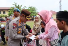 Photo of UPZ Polresta Deli Serdang Bagikan Zakat Profesi Polri kepada Warga Miskin