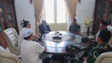 Photo of Pangdam Iskandar Muda Silaturahmi dengan Wali Nanggroe Aceh