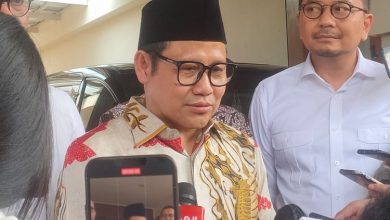 Photo of Golkar Ngotot Tawarkan Airlangga, Cak Imin: Bergabung, tapi Tidak Wapres