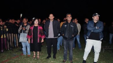 Photo of Bupati Karo dan Forkopimda Turut Menonton Konser Band Armada, Kapolres: Acara Berjalan Aman dan Nyaman
