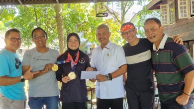 Photo of Sutarto Apresiasi Prestasi Dara Latifah, Atlit Sepeda Asal Sumut