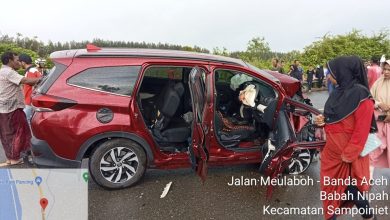 Photo of Tabrakan Bus Travel Kia Pregio vs Toyota Rush di Jalan Banda Aceh, 6 Meninggal 7 Luka Parah