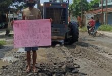 Photo of Jalan Rusak di Asahan Mulai Diperbaiki