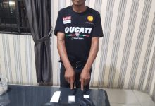 Photo of Hendak Edarkan Narkoba,Tersangka Diciduk Polisi di Bundaran Tugu Bambu Runcing