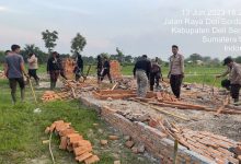 Photo of Bangunan Liar di Lahan PTPN2 HGU 115 Kebun Bandar Kalifah Dirobohkan