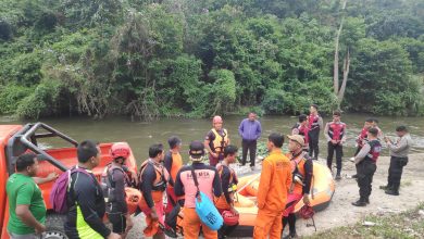 Photo of Tiga Hari Hanyut di Sungai Lau Biang, Basarnas Medan Turunkan Personil