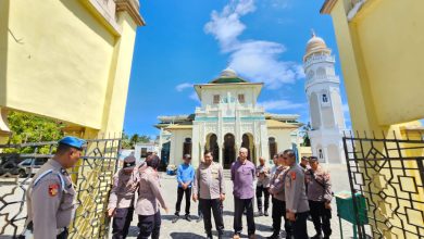 Photo of Hut Ke-77 Bhayangkara, Biro SDM Polda Aceh Revitalisasi Makam Syiah Kuala dan Masjid Baiturrahim