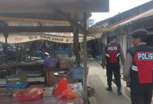 Photo of Satsamapta Polres Batubara Berpatroli ke Pasar, Cegah Aksi Premanisme