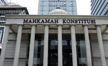 Photo of Ribuan Aparat Amankan Gedung MK Saat Sidang Putusan Sistem Pemilu
