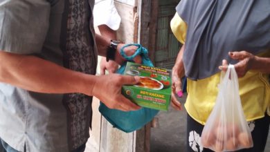 Photo of Baznas Kota Tebingtinggi Salurkan Zakat Masyarakat ke Warga Kurang Mampu