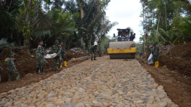 Photo of TMMD ke-117 Kodim 0212/TS Rampungkan 1,5 KM Pengerasan Jalan