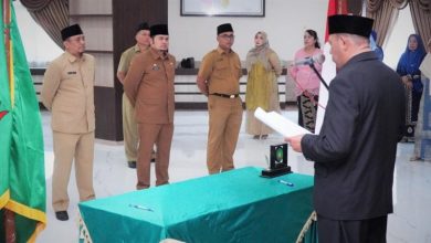 Photo of Kharul Azmi Jadi Kadis PUPR Plt Bupati Langkat Lantik 6 Pejabat Eselon II Dan 5 Pejabat Fungsional
