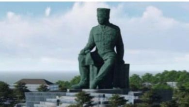 Photo of Ridwan Kamil Membangun Patung Soekarno Senilai Rp 10 T?