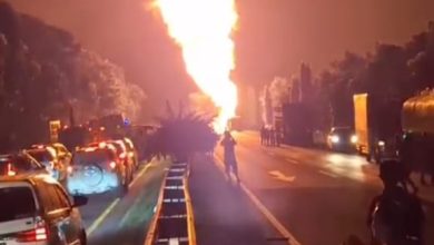 Photo of Truck Tangki Meledak dan Terbakar di Ruas Tol Belawan