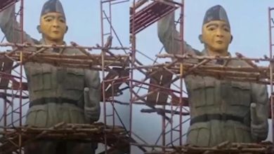 Photo of Warganet Meradang, Patung Bung Karno Senilai Rp 16 M di Banyuasin Dinilai Tak Mirip