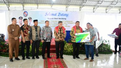 Photo of Dalam Kunjungan ke Biru Biru, Bupati Deli Serdang: Pelihara dan Jagalah Kebersamaan dan Kerjasama