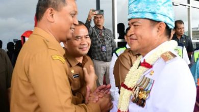 Photo of Kadisdik Dampingi Bupati Deli Serdang Sambut Pj Gubernur di Bandara Kualanamu