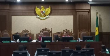 Photo of Fakta Persidangan Korupsi BTS, Saksi Akui Beri Uang Rp7 Miliar ke Suami Puan Maharani
