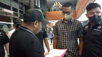 Photo of Tenaga Ahli Kominfo Ditangkap Usai Jadi Saksi di Sidang Johnny Plate!