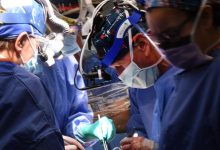 Photo of Pria di AS Jalani Cangkok Jantung Babi