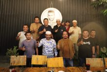 Photo of Kapolres Palas Ajak Wartawan Ngopi Bareng di Coffee Tea Eatery Kava Sams