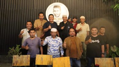 Photo of Kapolres Palas Ajak Wartawan Ngopi Bareng di Coffee Tea Eatery Kava Sams