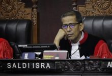 Photo of Saldi Isra Dilaporkan ke Majelis Kehormatan MK Gara-gara Beda Pendapat